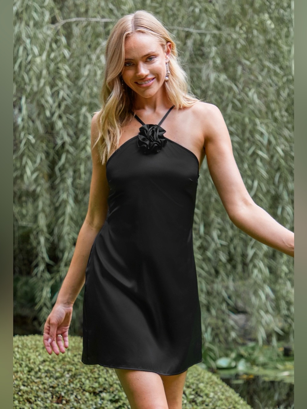 Cupshe • Women’s Black Sleeveless Halter Floral Accent Mini Dress L NWT